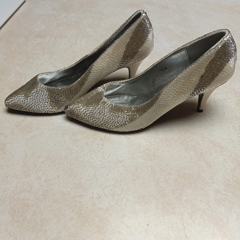 J. Renee Heels